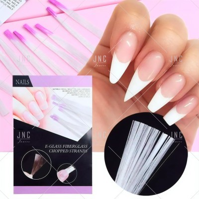 Conjunto para unhas com fibras de vidro e unhas falsas brancas em fundo rosa