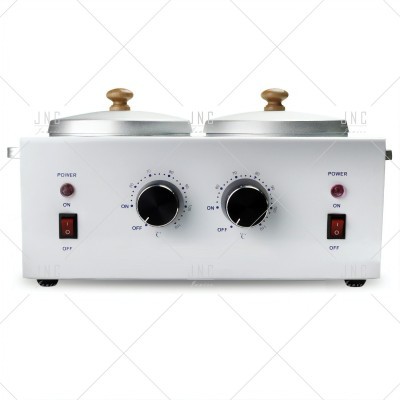 Aparelho de banho-maria elétrico branco com duas tampas prateadas e botões de madeira