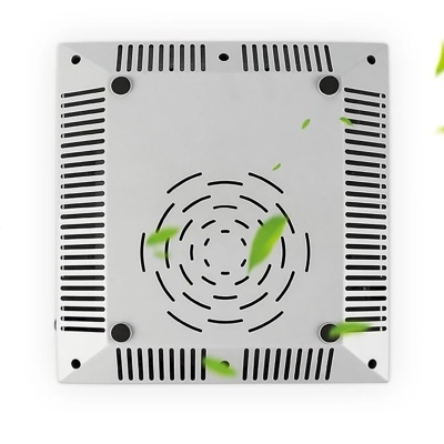 Ventoinha quadrada branca com ventilação preta e folhas verdes