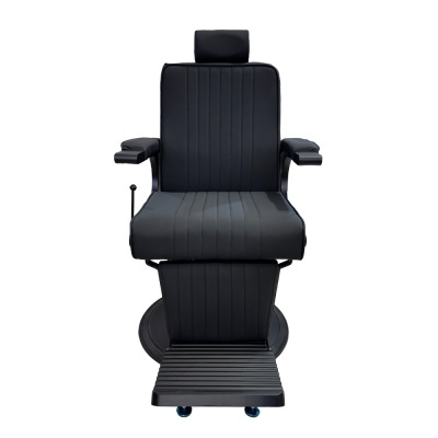 Cadeira preta de barbeiro com apoios e encosto