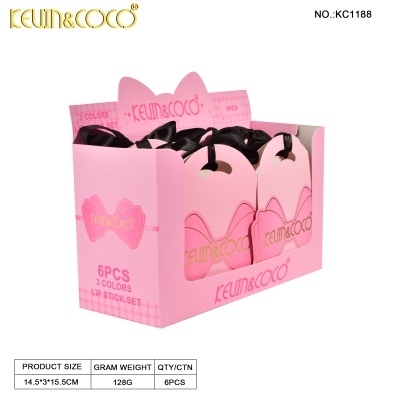 Conjunto de batons KEVIN&COCO em caixa rosa com laço