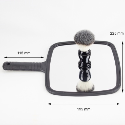 Espelho de mão preto retangular com pincel de barbear no centro e medidas em milímetros indicadas.