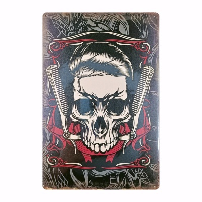 Placa decorativa metálica com caveira estilizada e acessórios de barbear
