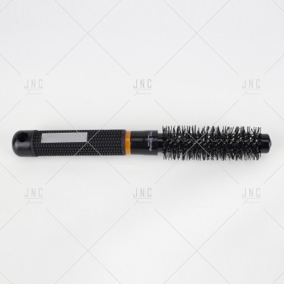 Escova de cabelo redonda preta com cabo antiderrapante e cerdas pretas