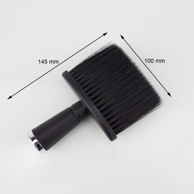 Pincel de barbeiro preto com dimensões 145 mm por 100 mm