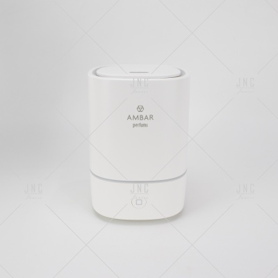 Frasco branco de perfume AMBAR perfum com botão na base