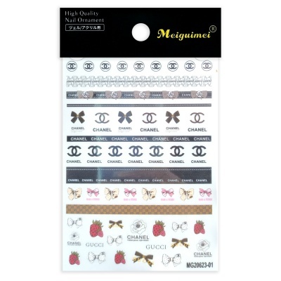 Ornamentos para unhas com padrões de marcas conhecidas e vários designs coloridos.