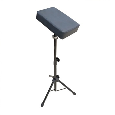 Apoio de braço ajustável cinzento com estrutura preta de tripé