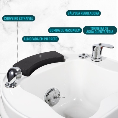 Banheira branca com almofada preta, chuveiro cromado, torneira e bomba de massagem