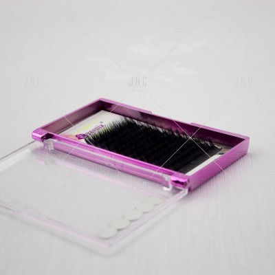 Conjunto de pestanas postiças negras em caixa rosa com tampa transparente