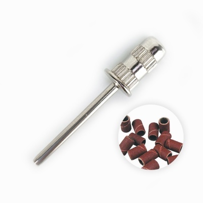 Ferramenta rotativa metálica com ponta texturizada e cápsulas de lixa marrons