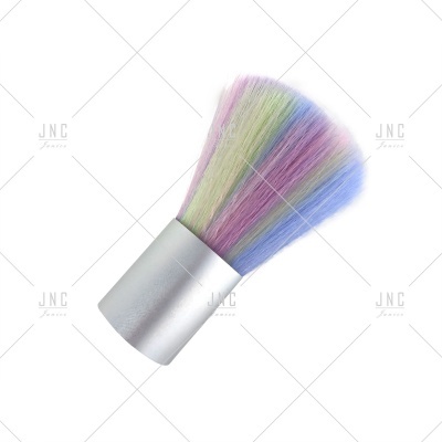 pincel cosmético colorido com cabo prateado