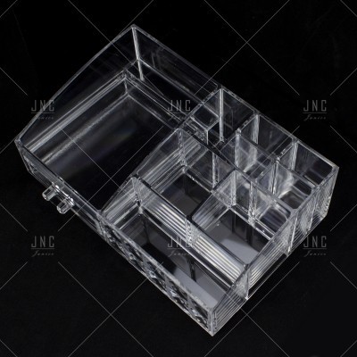 Caixa organizadora em acrílico transparente com vários compartimentos