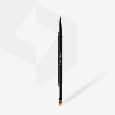 Pincel de maquilhagem duplo preto com cerdas castanhas e inscrição STALEKS PRO