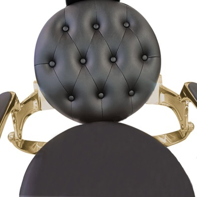 Cadeira preta com encosto redondo estofado e braços dourados