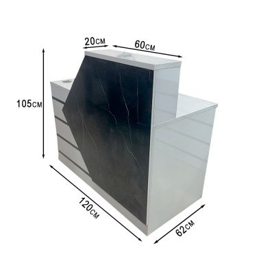 Móvel de recepção branco com painel preto e medidas indicadas