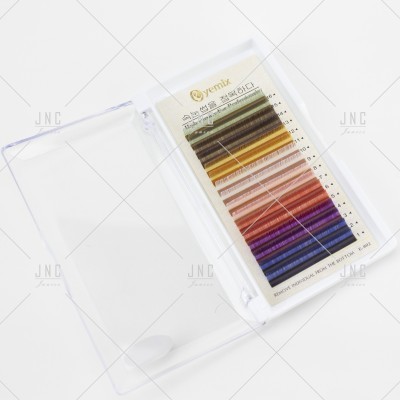 Estojo transparente com paleta colorida de fios para pestanas