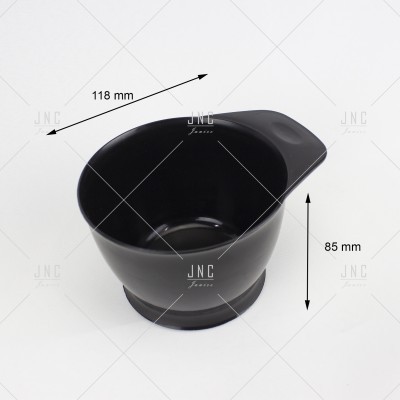 Taça preta de plástico com alça para tintura com medidas 118x85 mm sobre fundo branco