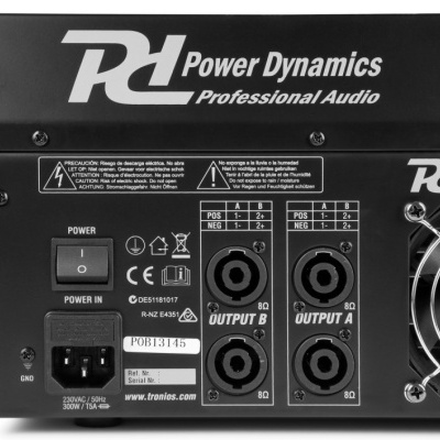 Parte traseira de amplificador Power Dynamics com portas e ventilação
