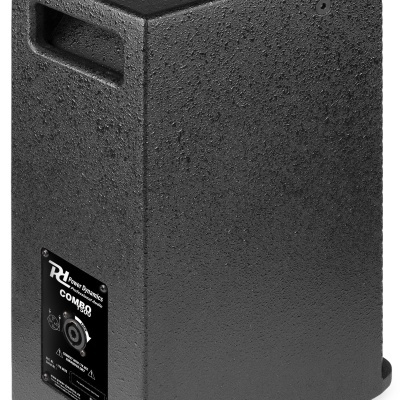 Coluna de som preta retangular com placa com texto e pegas embutidas.