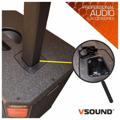 Coluna de som profissional preta com suporte metálico e etiqueta laranja VSOUND