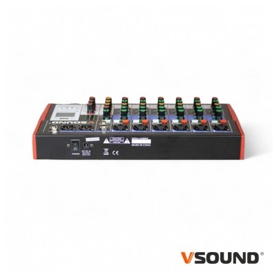 Mesa de mistura de áudio V SOUND com botões coloridos e etiquetas visíveis