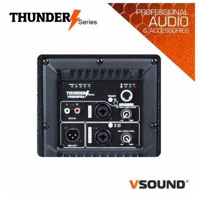 Painel traseiro preto de equipamento de áudio THUNDER VSSDSP8A com entradas RCA, Bluetooth e controles