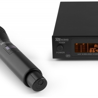 Microfone sem fios preto com base transmissora preta e visor digital