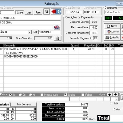 Interface de software de faturação com detalhes do produto portátil Acer e valores financeiros