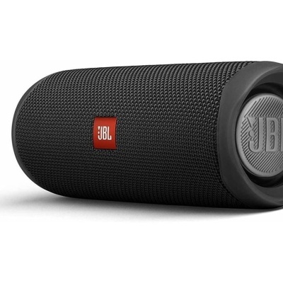 Coluna portátil preta com design cilíndrico e logótipo JBL.