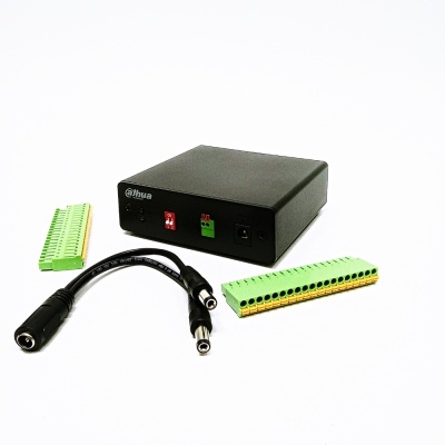 Equipamento eletrónico Dahua com conectores e cabo BNC