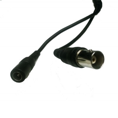 Cabo adaptador preto com conectores coaxiais