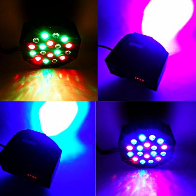 Luzes LED de palco coloridas em diferentes padrões iluminadas, fixadas em suportes pretos