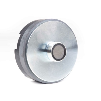 Filtro metálico redondo prateado com malha no centro