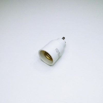 Adaptador de casquilho de lâmpada E27 para GU10 branco