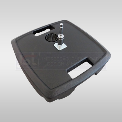 Base quadrada preta para guarda-sol com suporte metálico central