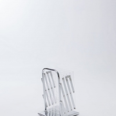 Porta Catálogos em Cascata