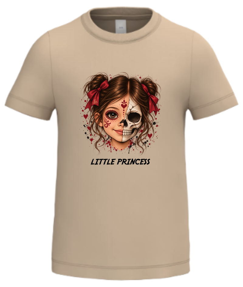 Camisola bege com estampa de rapariga metade rosto humano metade caveira e texto LITTLE PRINCESS