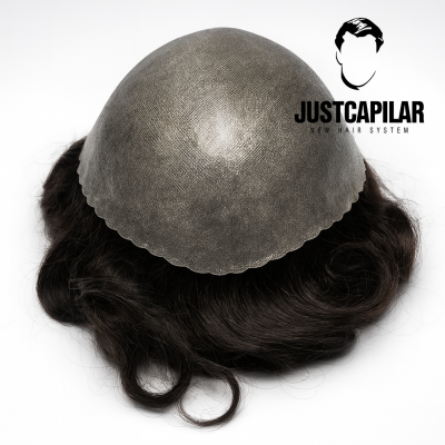 Sistema capilar com base cinzenta e cabelo castanho escuro ondulado