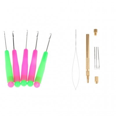 Ferramentas de metal com cabos verdes e rosas, acessórios de metal