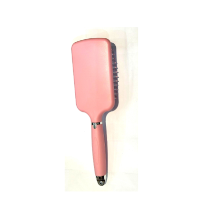 Escova de cabelo cor-de-rosa quadrada com cabo ergonómico e cerdas escuras