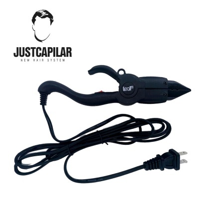 Ferramenta elétrica preta com cabo e ficha com logótipo loof