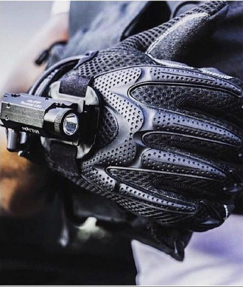 Luvas anti-corte Titan K9 com lâmpada P3P  221B Tactical