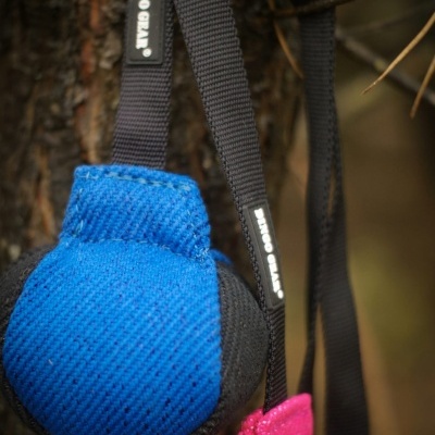 Bola com pega comprida