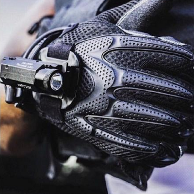 Luvas anti-corte Titan K9 com lâmpada P3P  221B Tactical