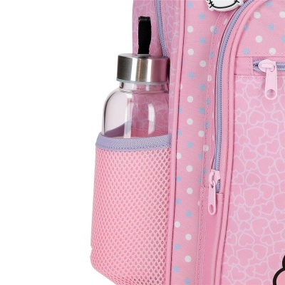 Mochila rosa com bolso lateral em rede e garrafa transparente