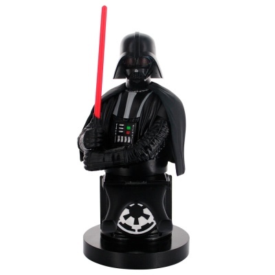 Figura de ação de Darth Vader com sabre vermelho