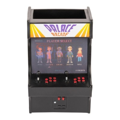 Mini arcade preto com ecrã pixelado e botões vermelhos