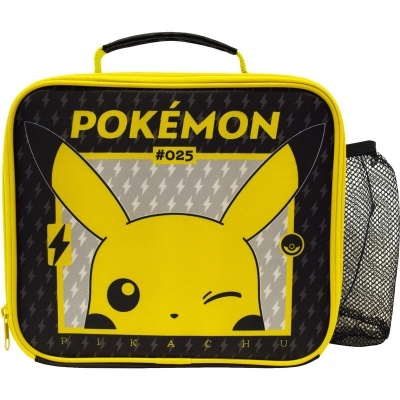 Mala térmica preta e amarela com desenho do Pikachu e texto POKÉMON #025