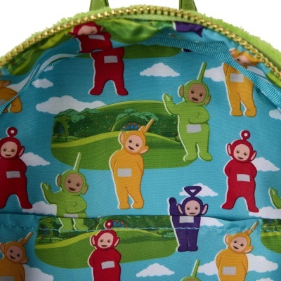 Interior de mochila com padrão de personagens coloridos dos Teletubbies em fundo azul e verde